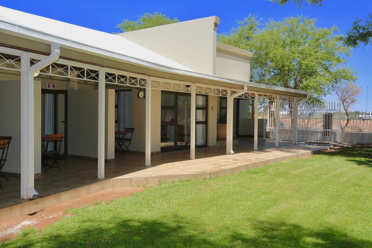 Boutique Guesthouse Mariental Exterior foto